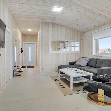 2 Bedroom Lovely In * Skjern