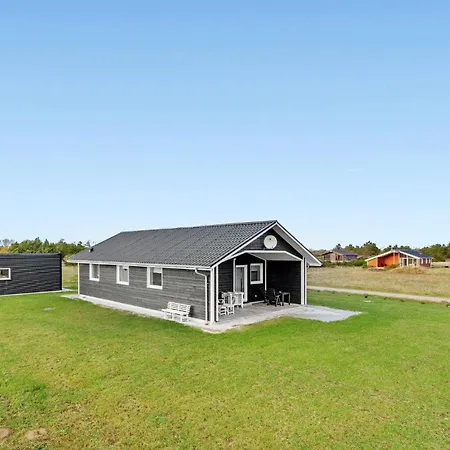 2 Bedroom Lovely In Holiday home Skjern