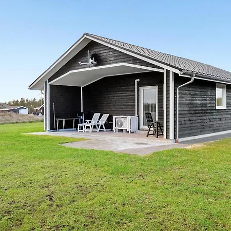 2 Bedroom Lovely In Skjern